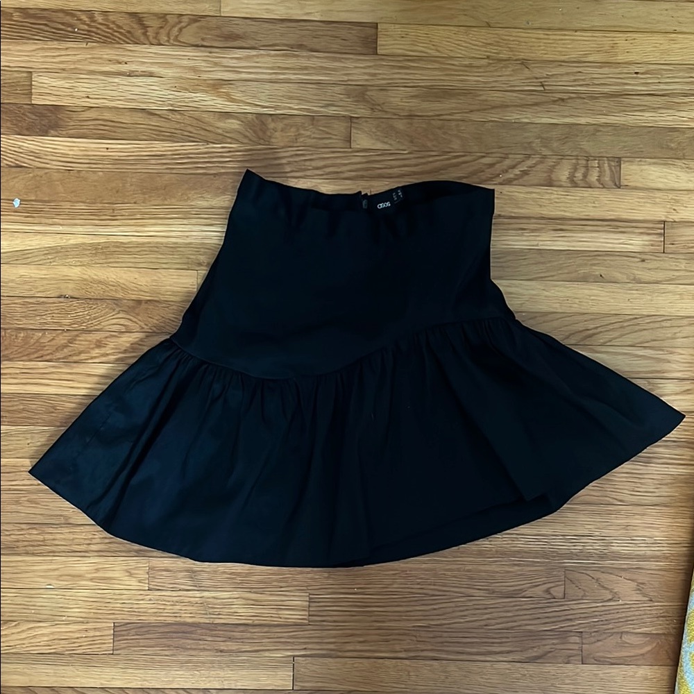 ASOS Black Skater Mini Skirt w/ Asymmetrical Ruffle & Pencil Style Lining size 8